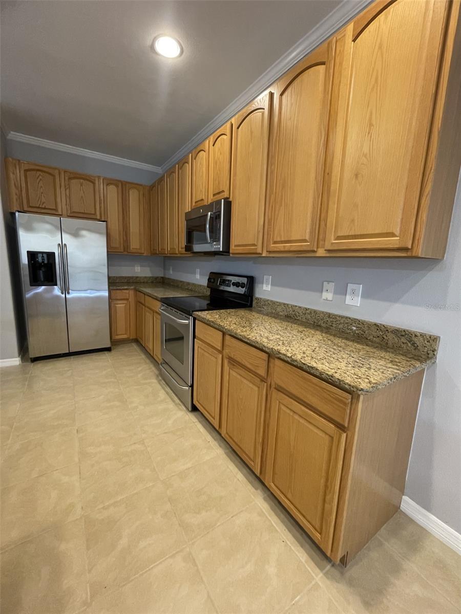 2827 Suncoast Lakes Blvd Property Photo 9