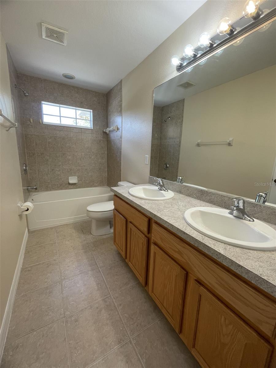2827 Suncoast Lakes Blvd Property Photo 27