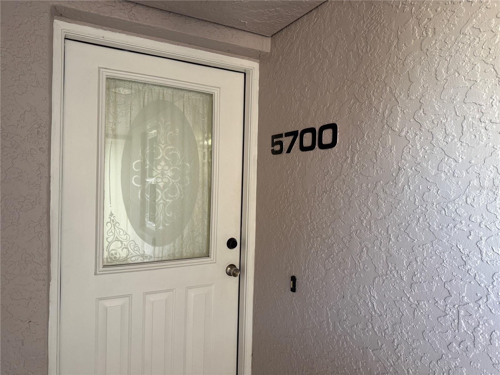 5700 Sheffield Greene Cir #87 Property Photo 3