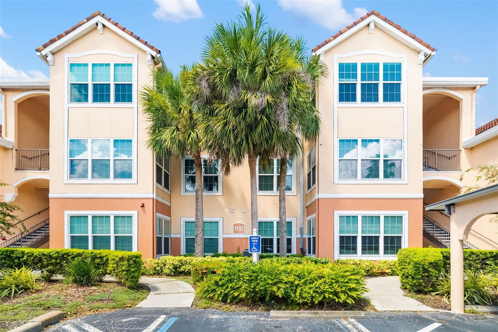 4142 CENTRAL SARASOTA PKWY #1415 Property Photo 1