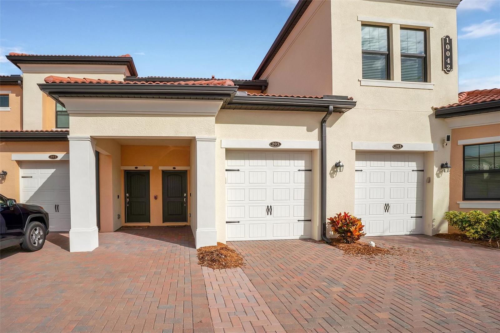 10042 CROOKED CREEK DR #203 Property Photo 1