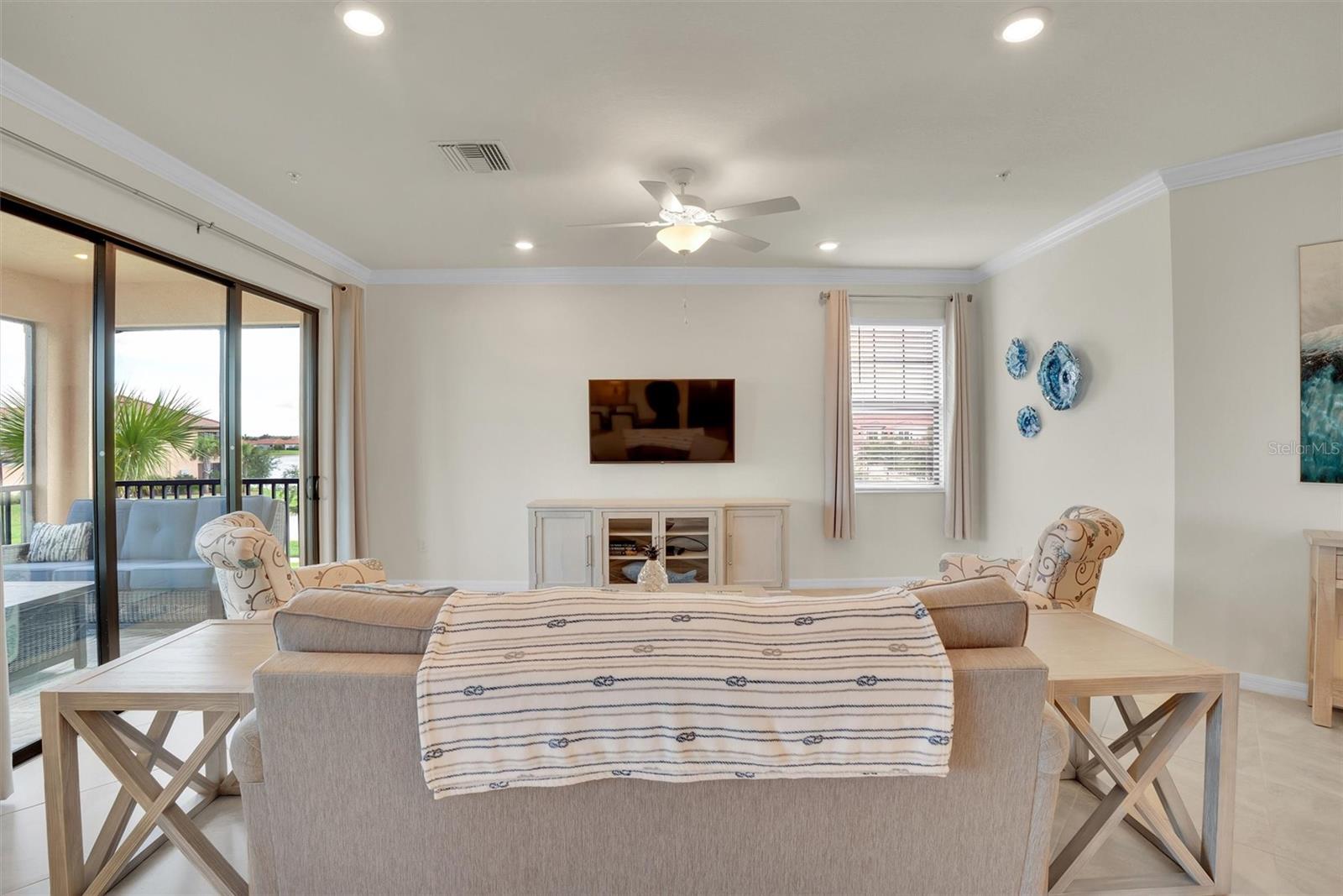10042 Crooked Creek Dr #203 Property Photo 11