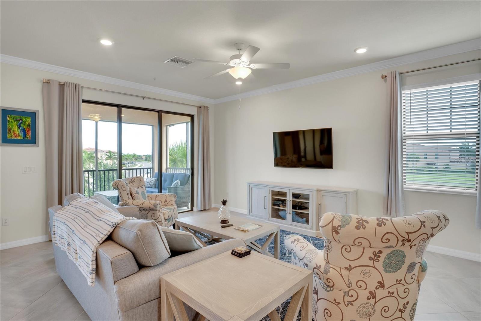 10042 Crooked Creek Dr #203 Property Photo 12