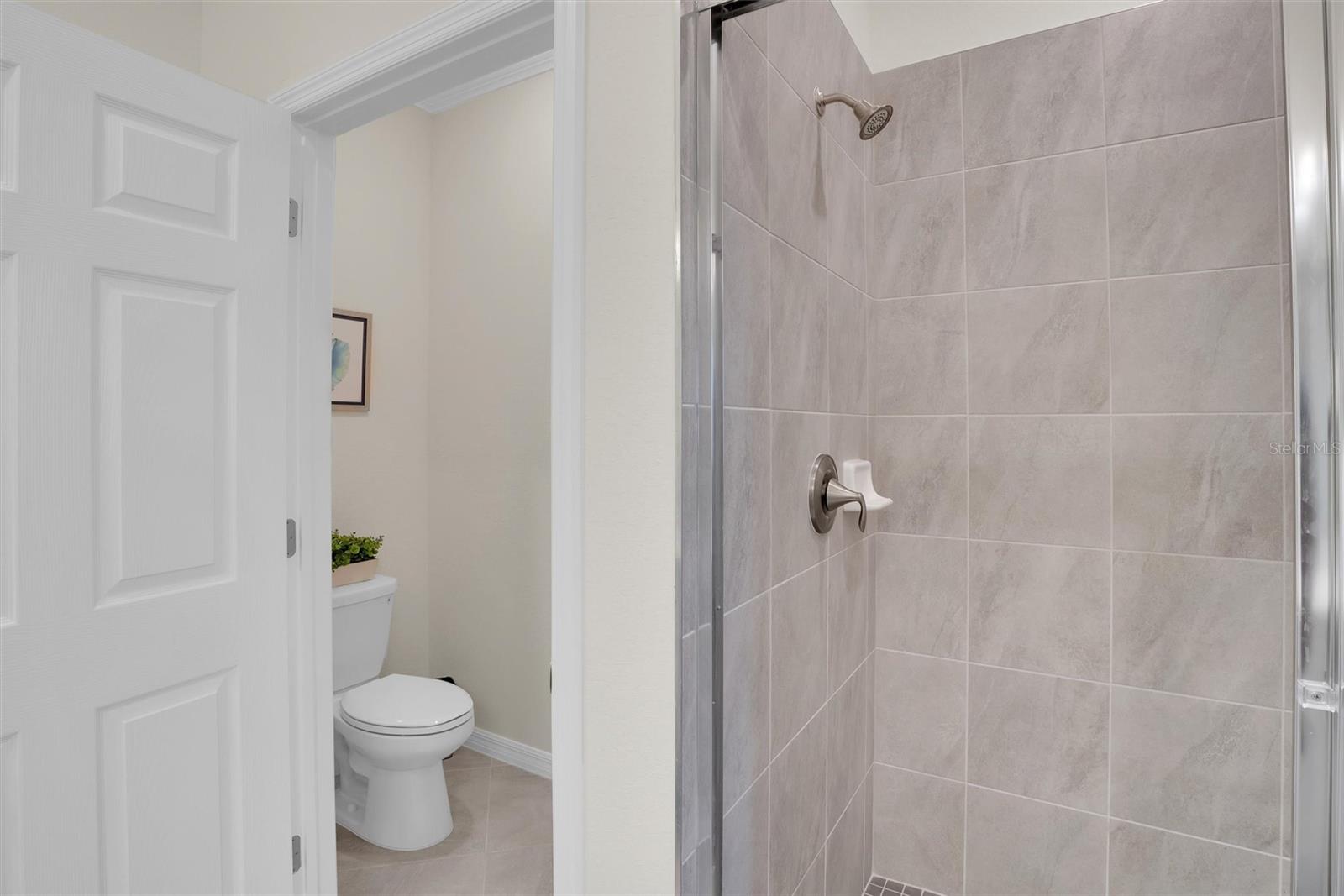 10042 Crooked Creek Dr #203 Property Photo 19