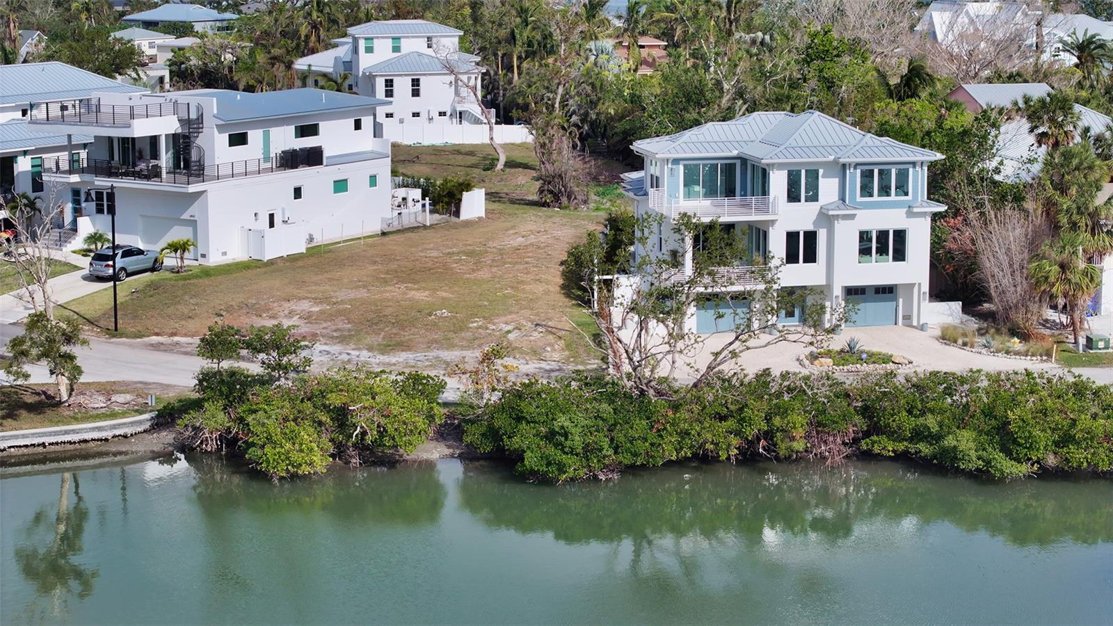 6800 LONGBOAT DR S Property Photo 1