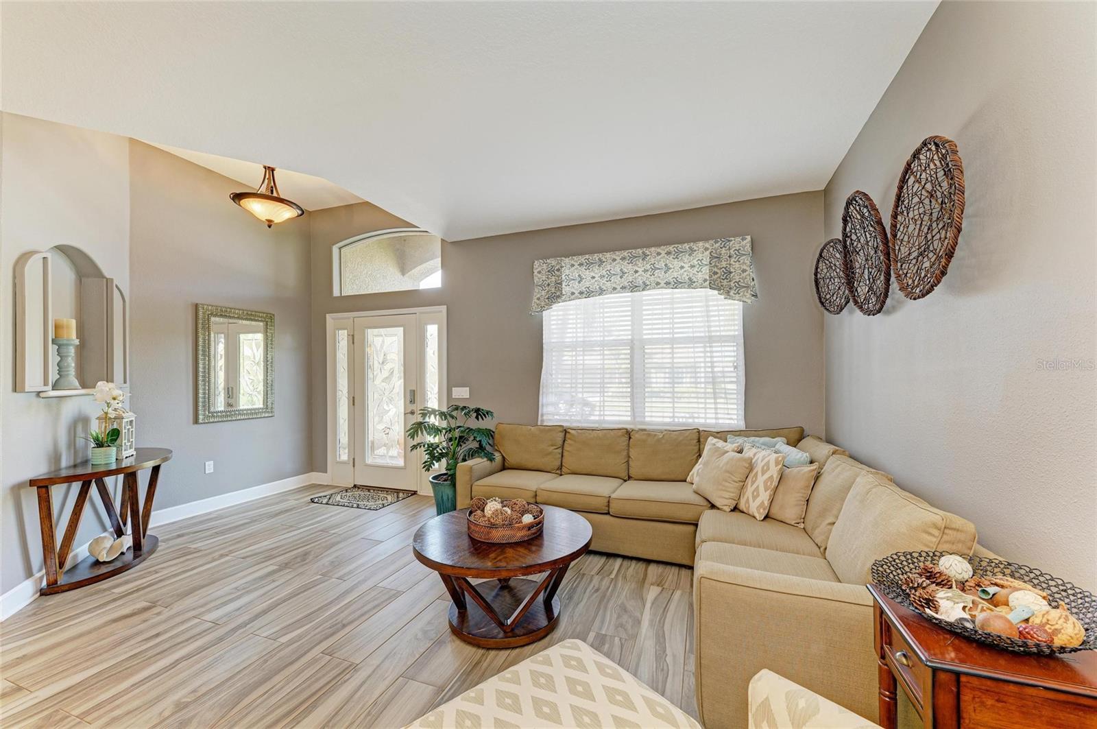135 River Enclave Ct Property Photo 8