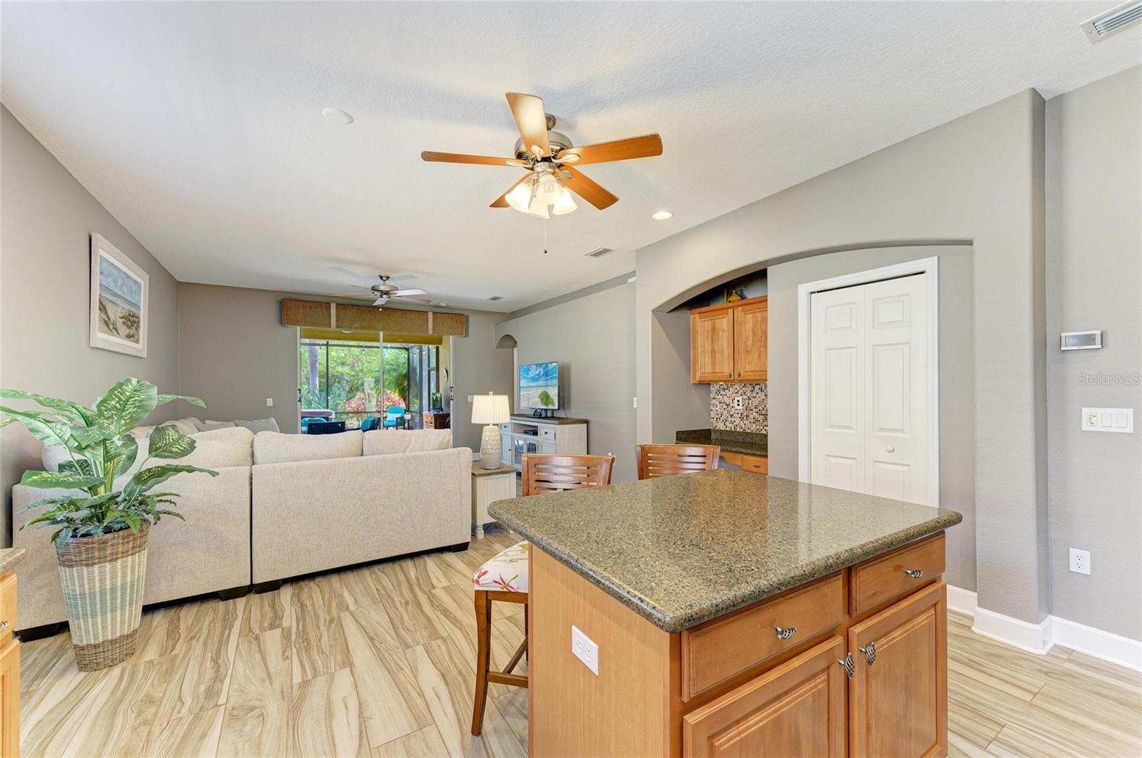 135 River Enclave Ct Property Photo 15