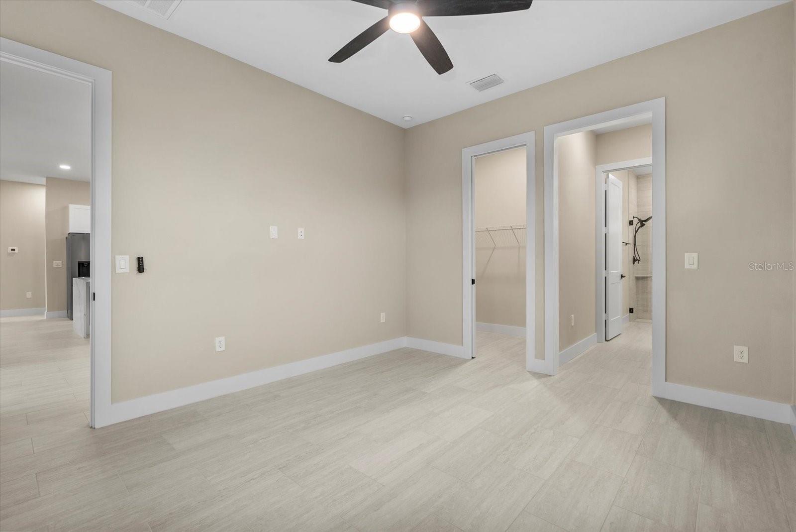 12415 Mellon Ave Property Photo 17