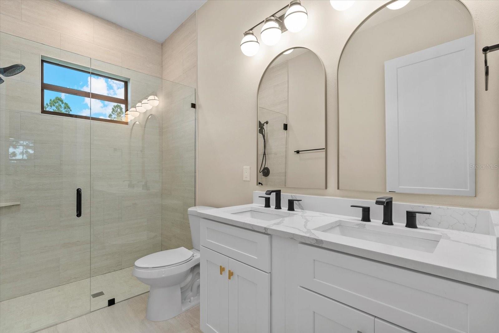 12415 Mellon Ave Property Photo 19