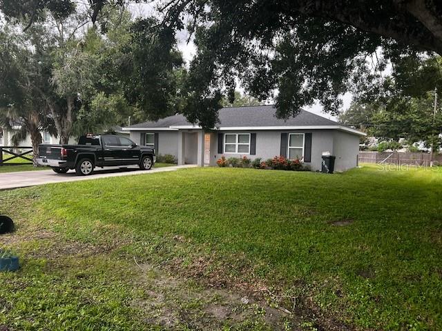 1847 Ne Floridian Cir Property Photo 1