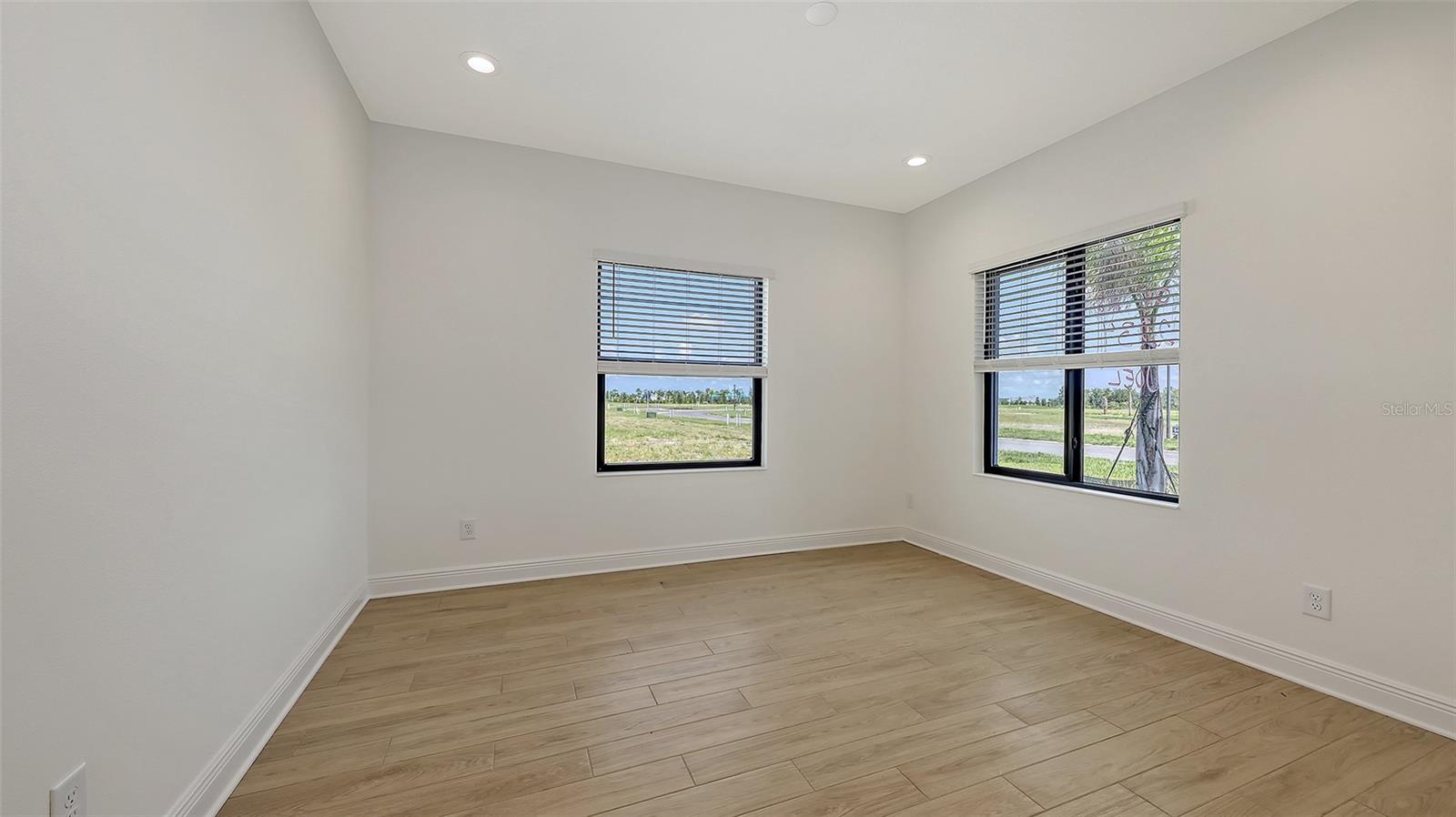 2234 Lady Palm Loop Property Photo 8
