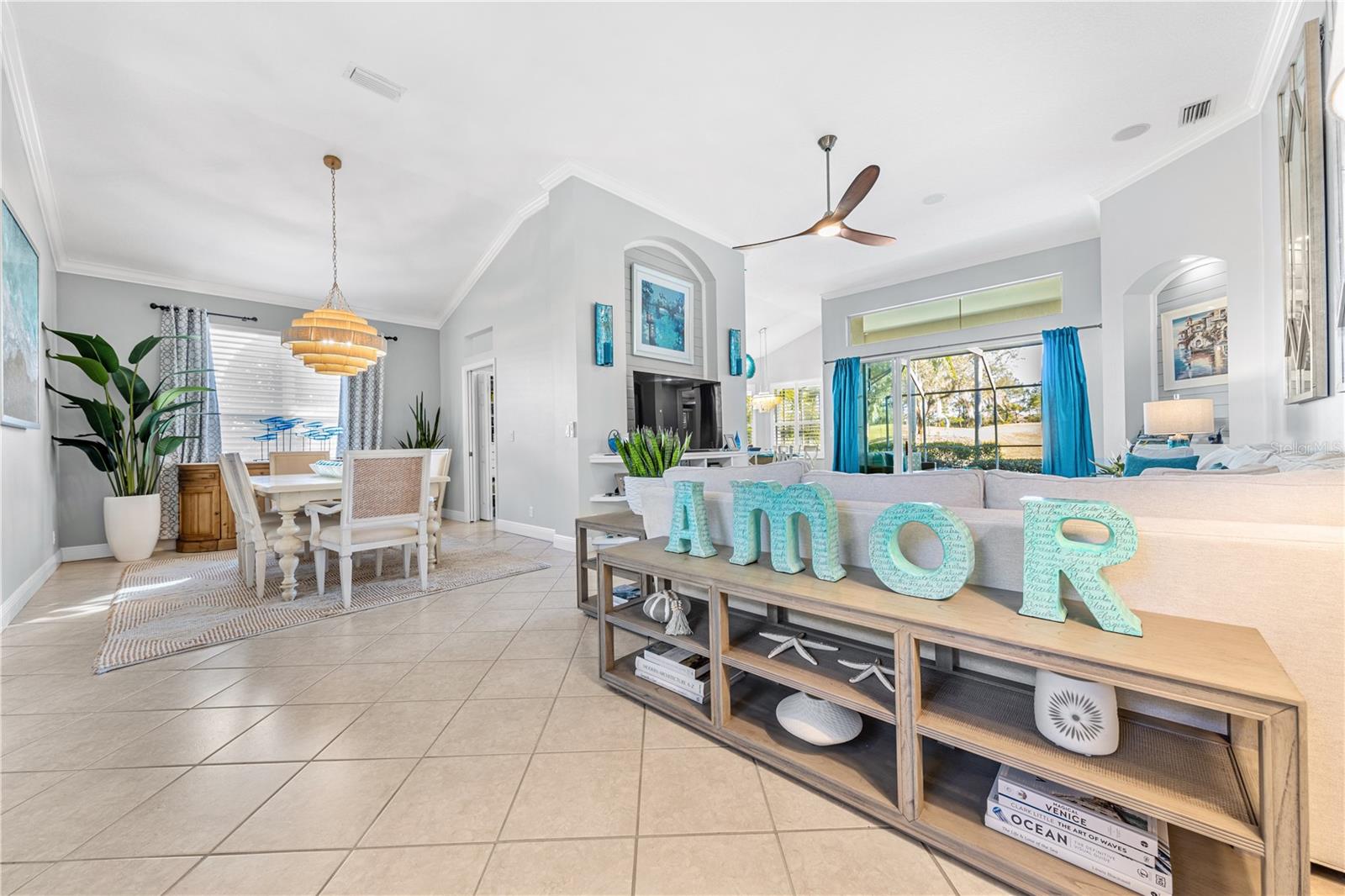 7236 Orchid Island Pl Property Photo 6