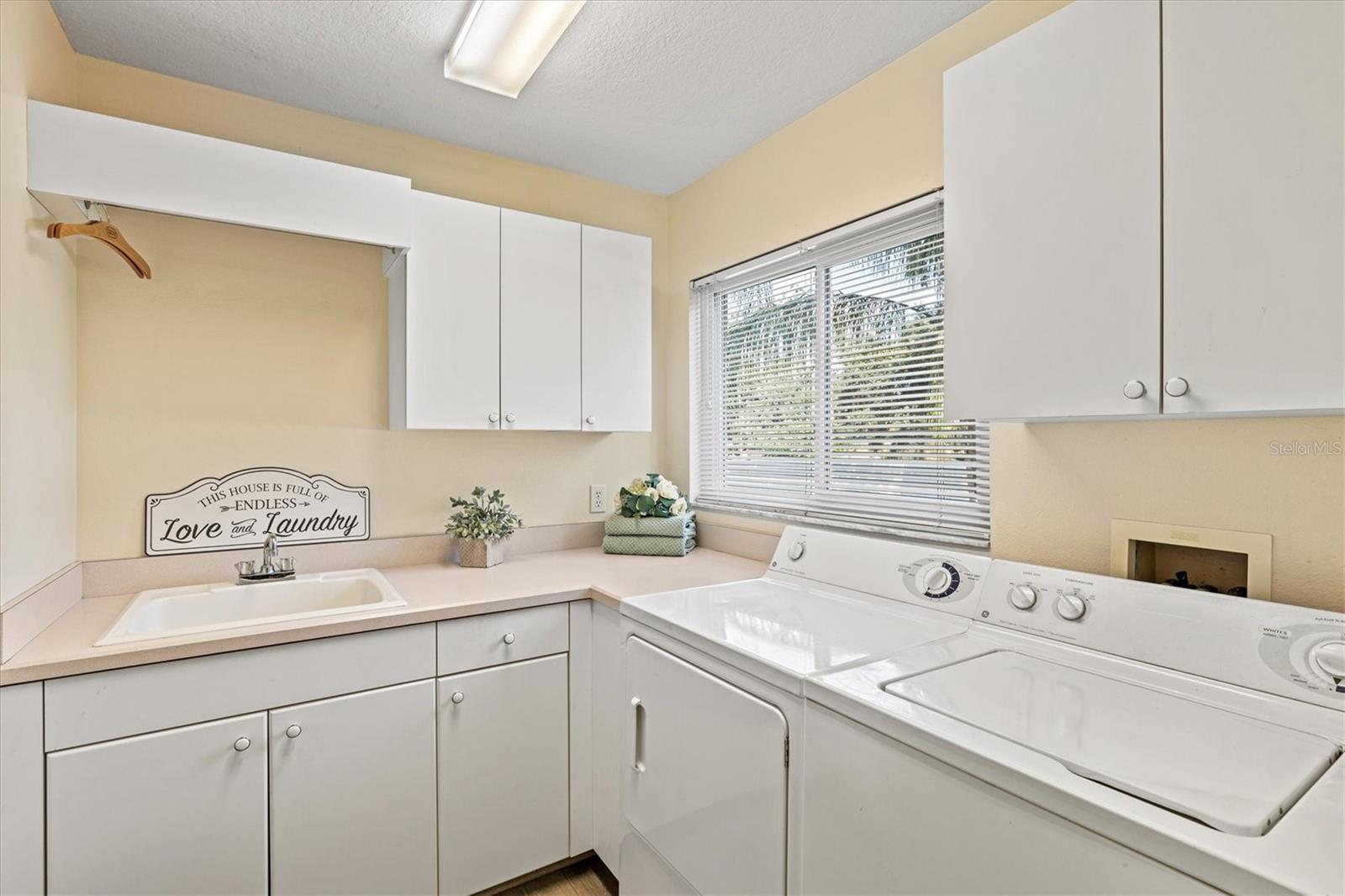 5128 18th Ln E Property Photo 9