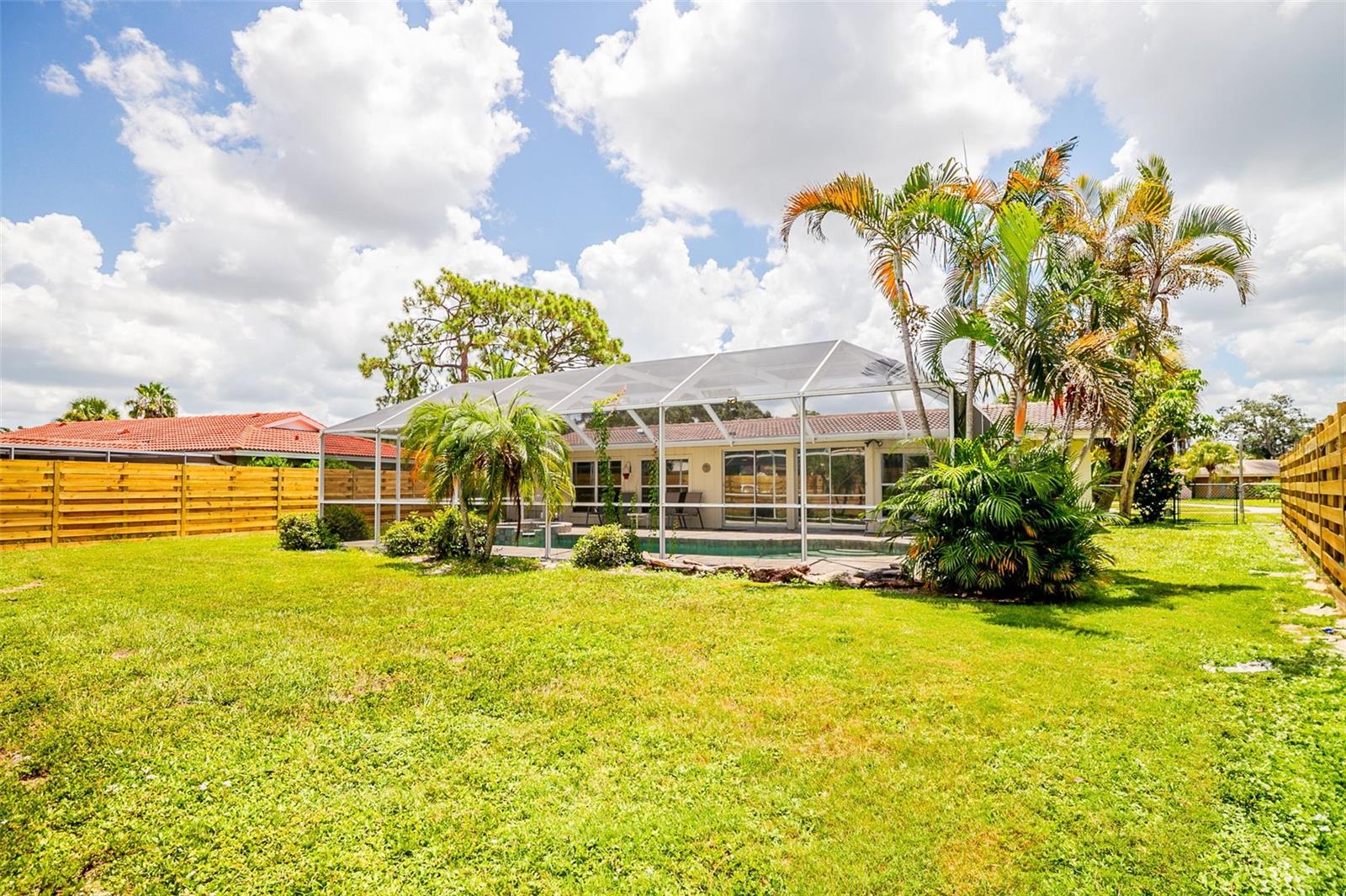 7460 Mariana Dr Property Photo 40
