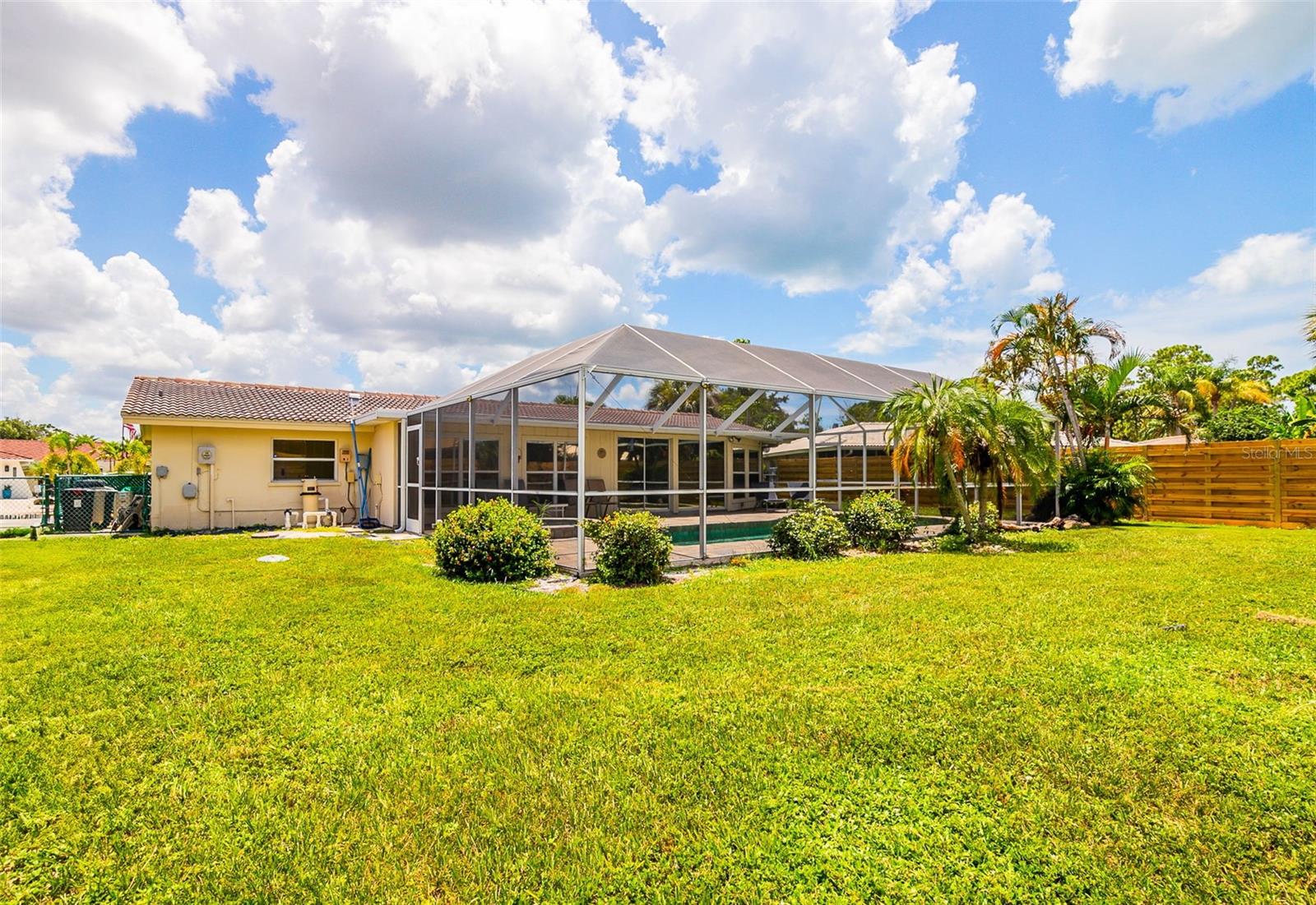 7460 Mariana Dr Property Photo 41