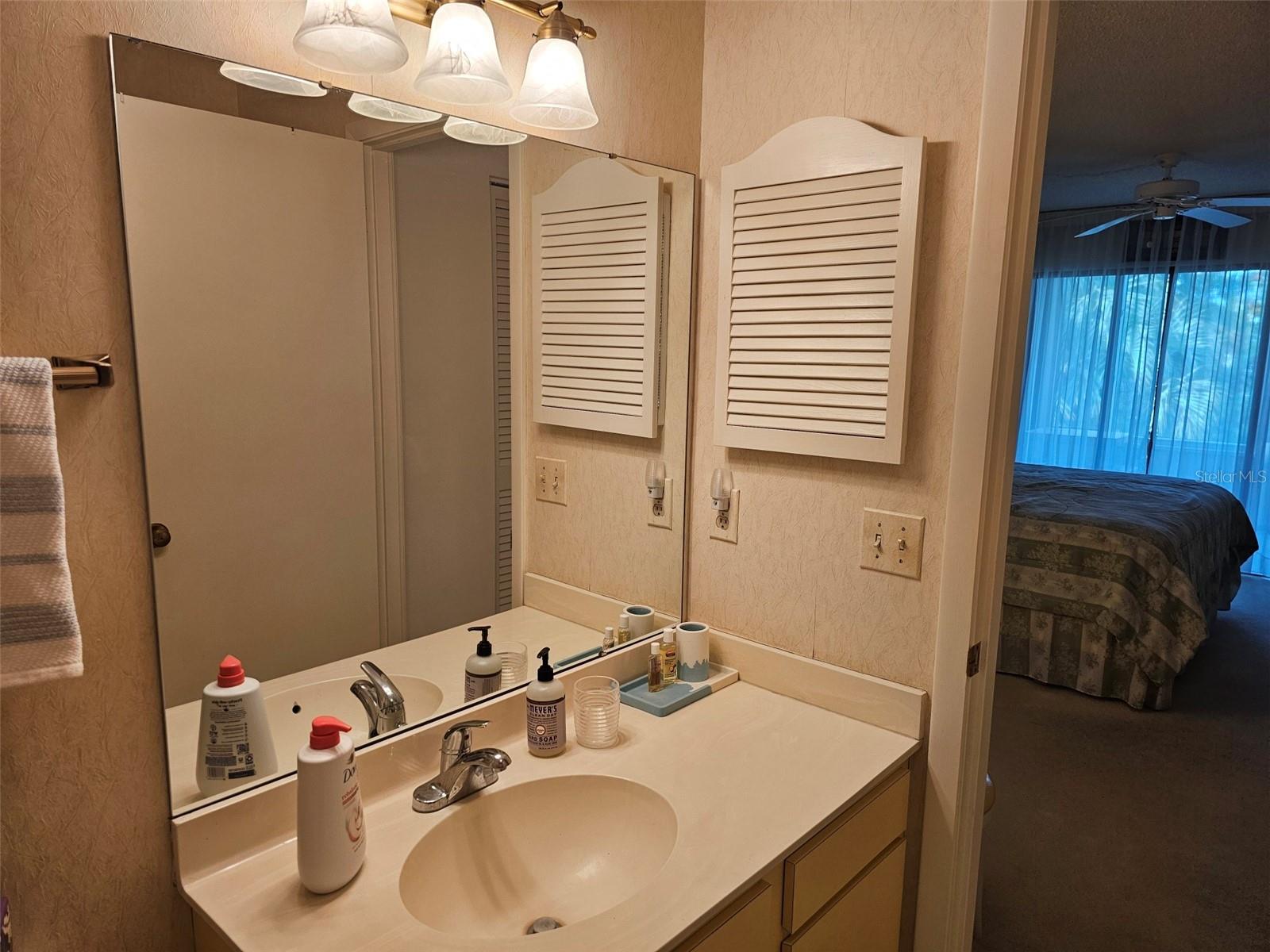 586 Lakeside Dr #586 Property Photo 17