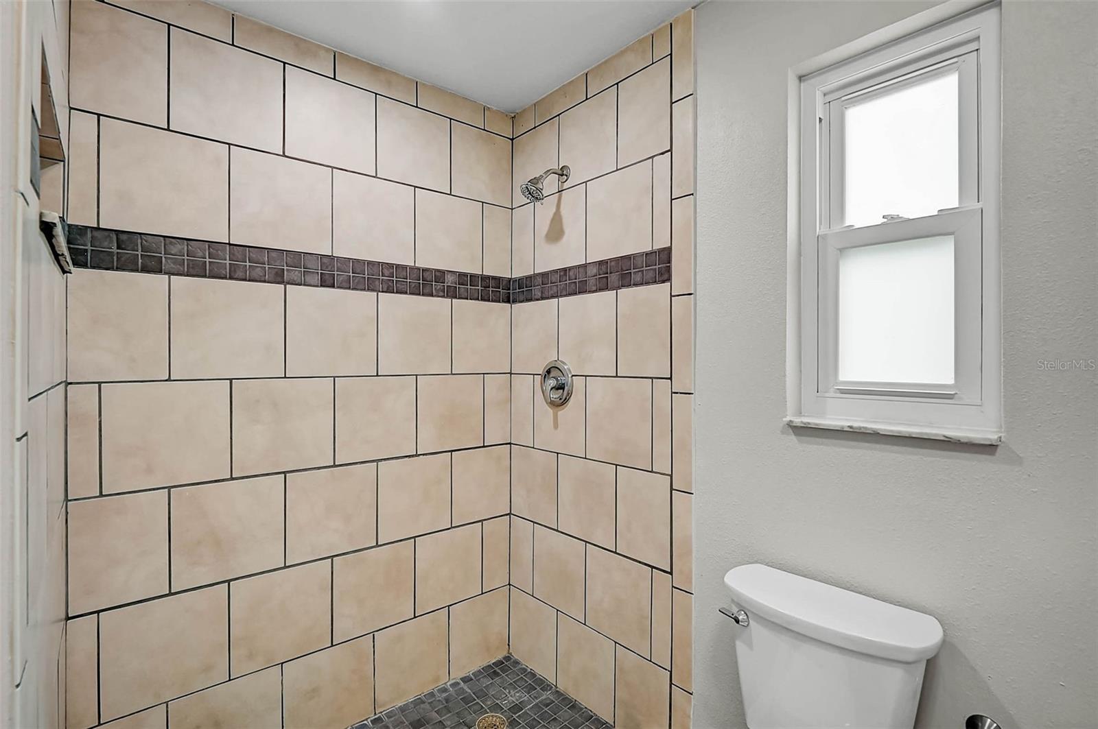 102 20th St Ne Property Photo 24