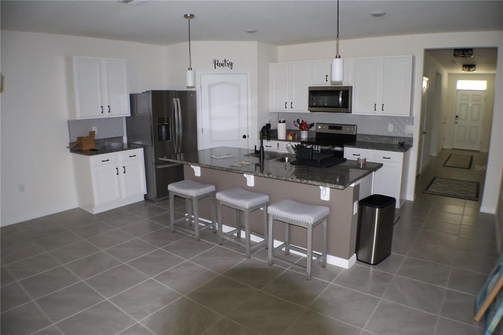 2638 Galway Grove Way Property Photo 6