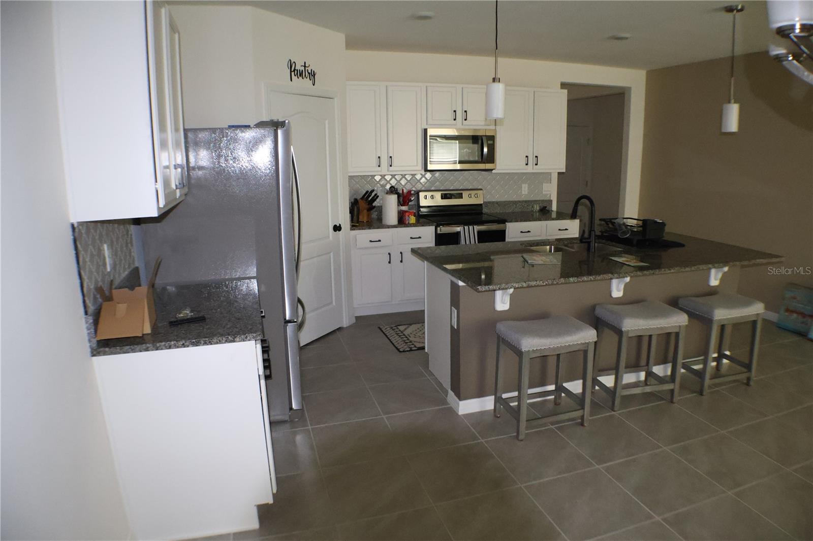 2638 Galway Grove Way Property Photo 7