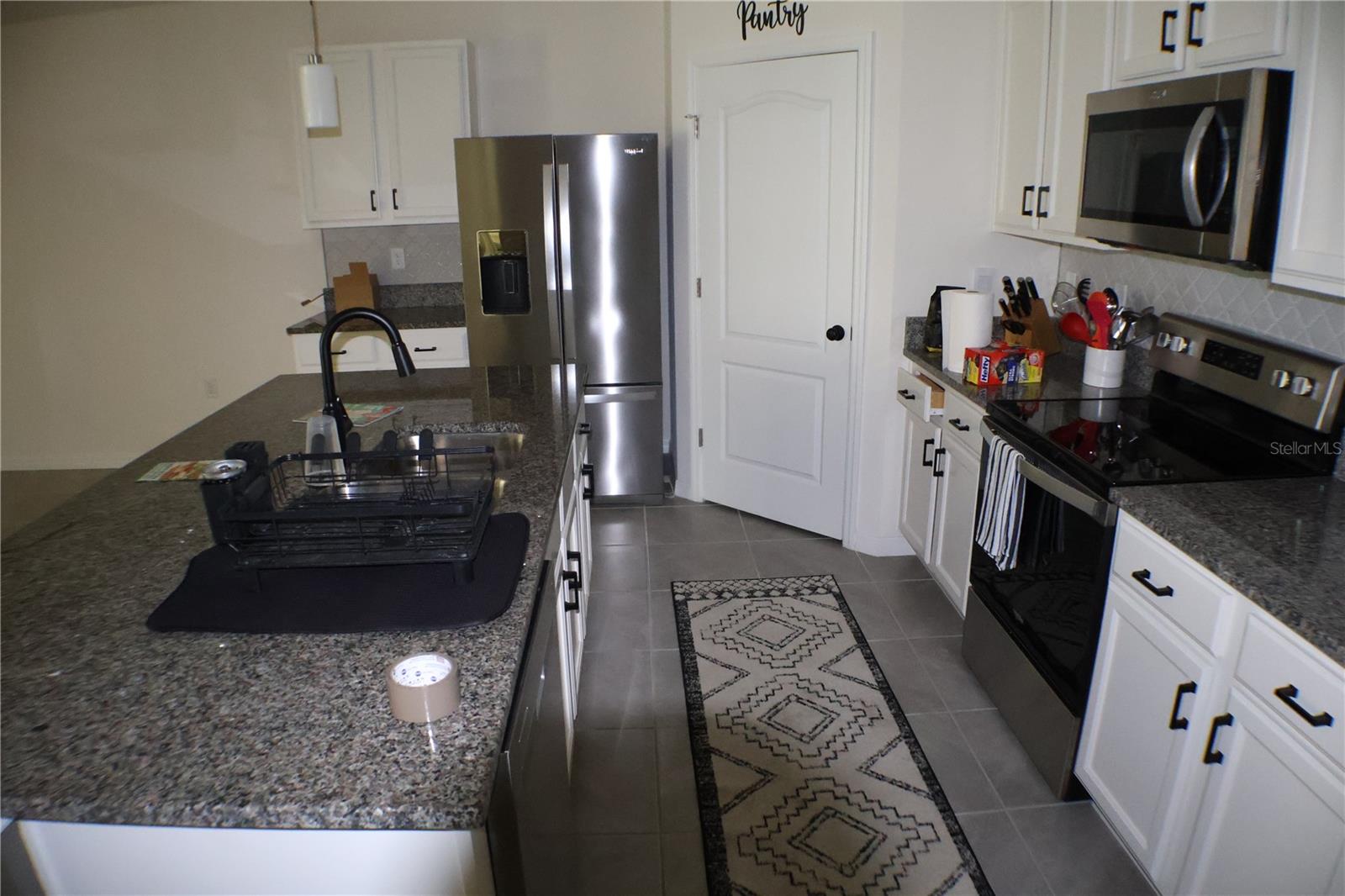 2638 Galway Grove Way Property Photo 8