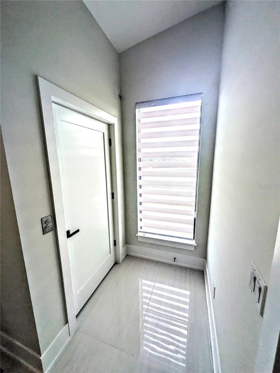 2194 Fruitville Rd Property Photo 27