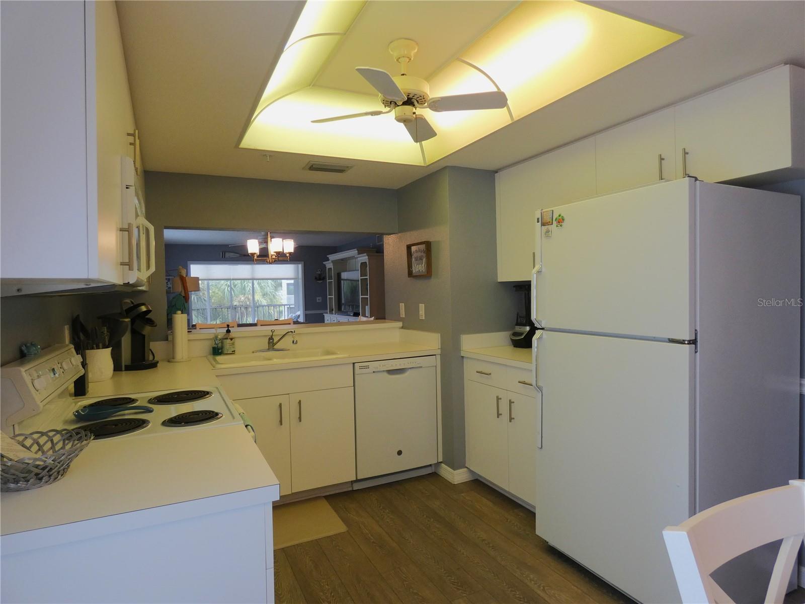 9320 Clubside Cir #2208 Property Photo 6