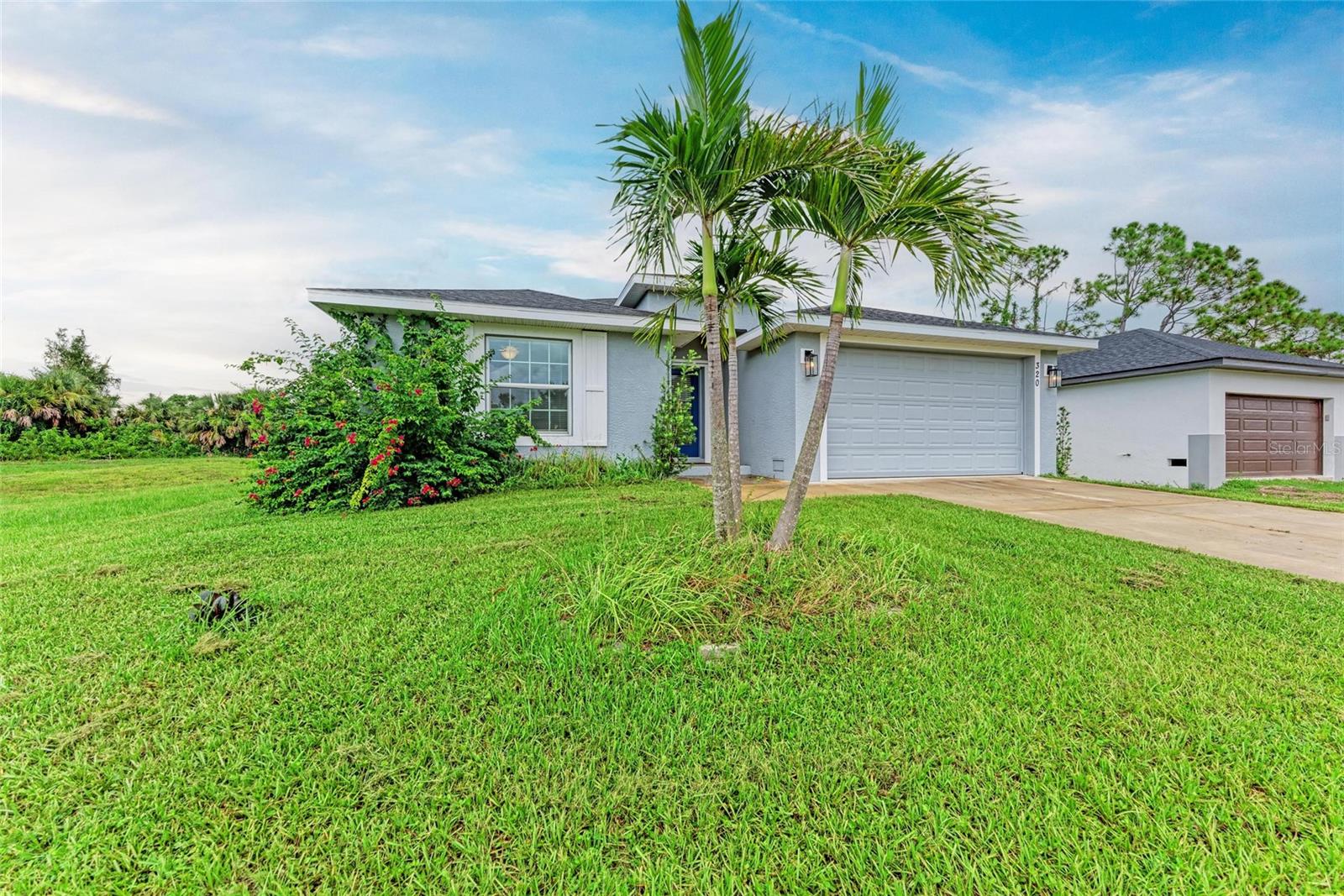 320 Albatross Rd Property Photo 3