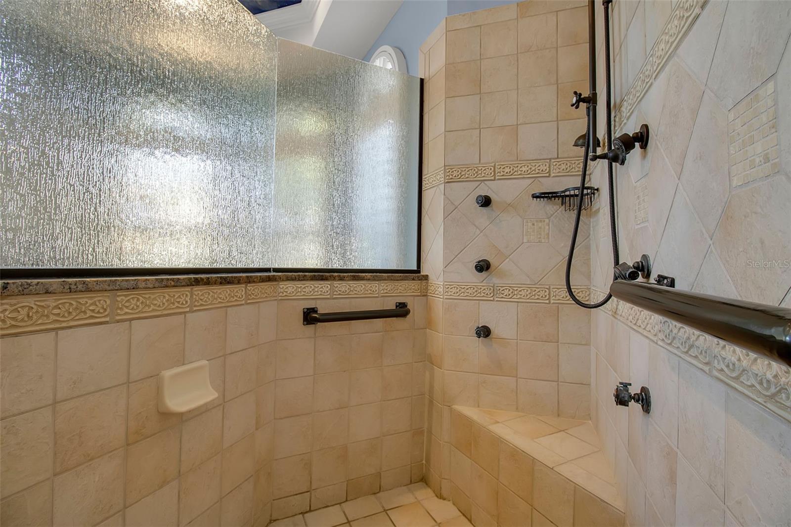8116 Lone Tree Gln Property Photo 22
