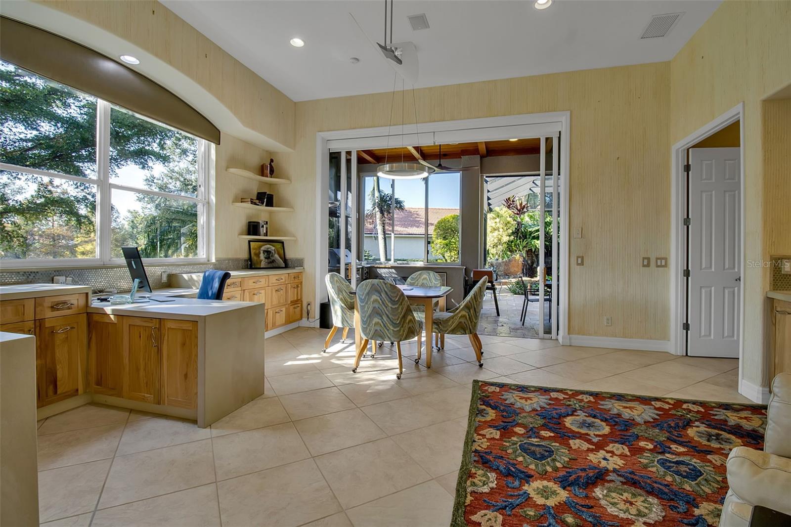 8116 Lone Tree Gln Property Photo 24