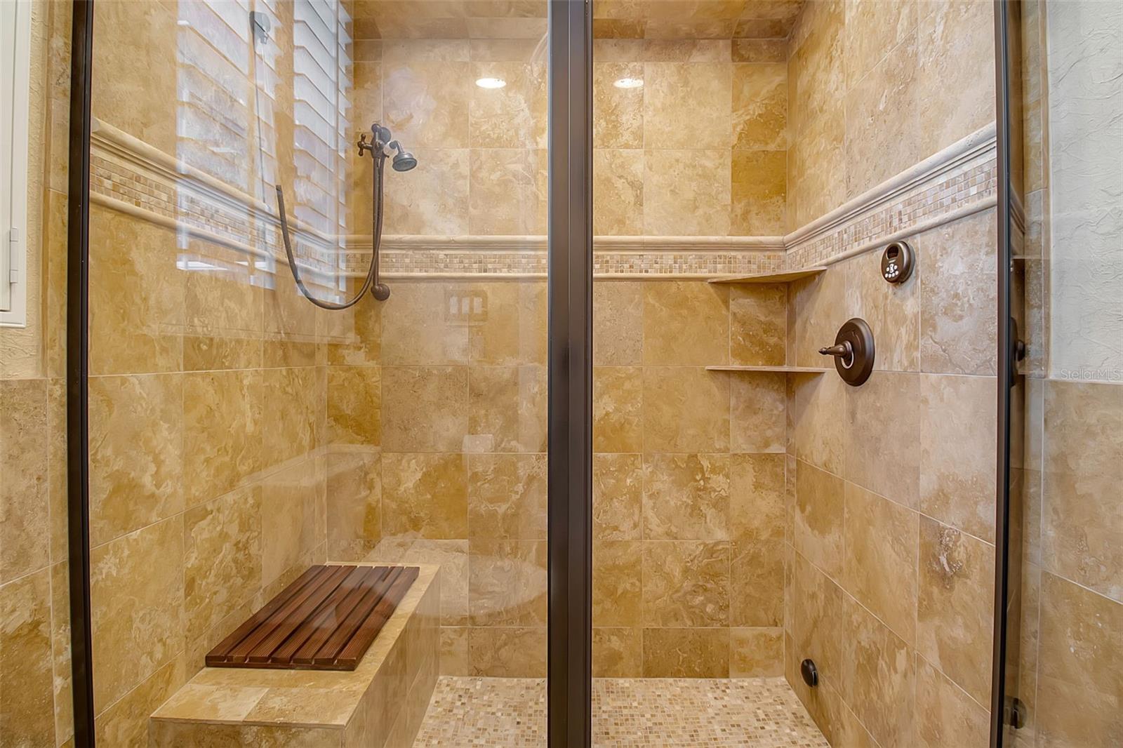 8116 Lone Tree Gln Property Photo 31