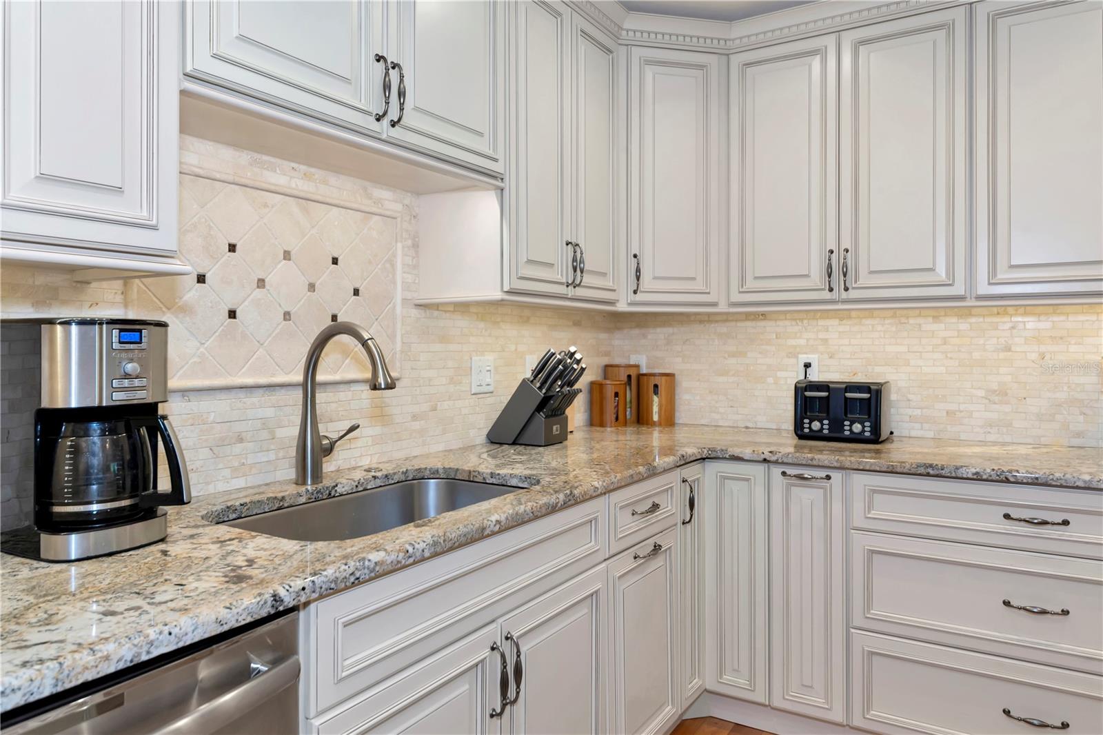 4737 Stone Ridge Trl Property Photo 18