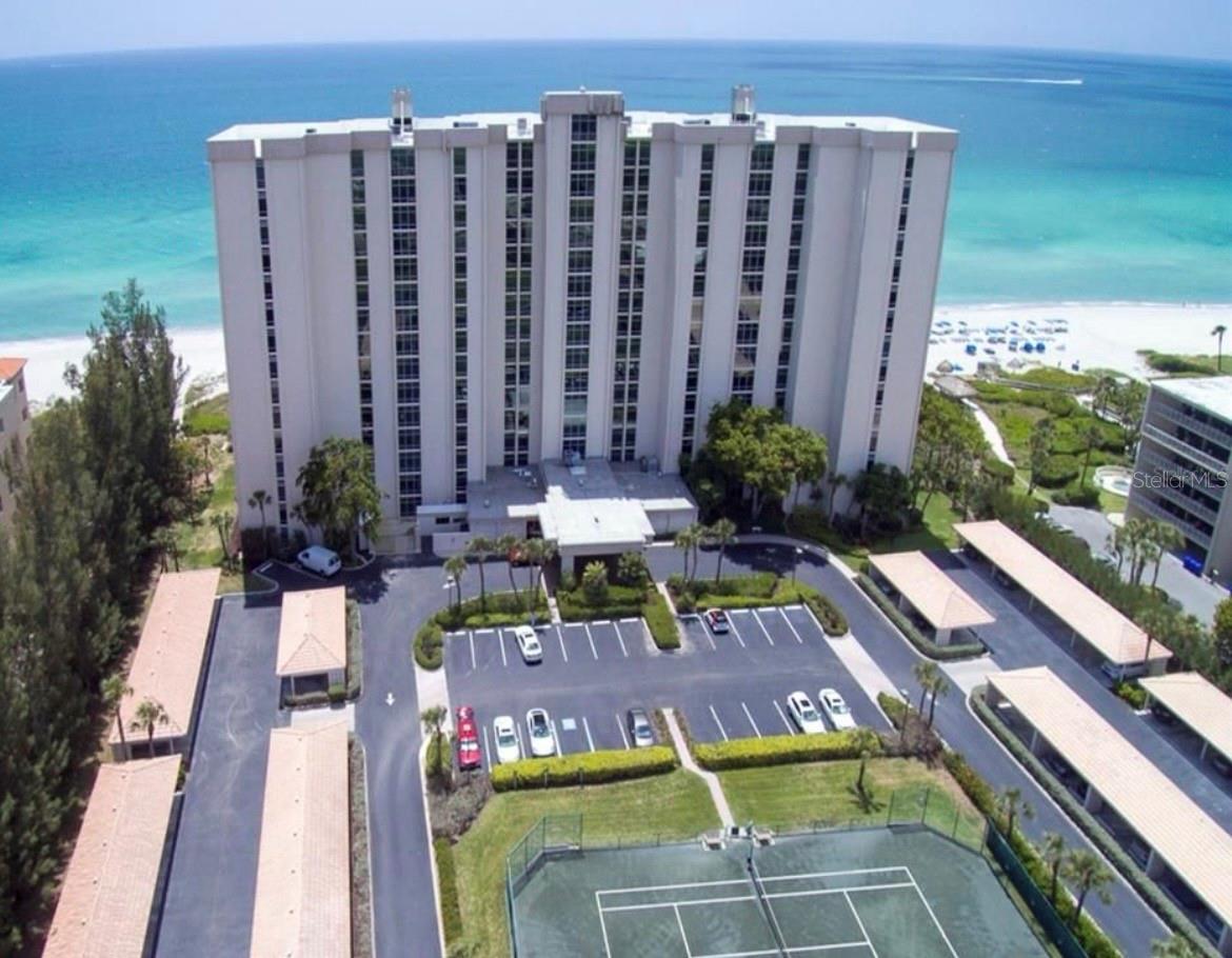 2425 GULF OF MEXICO DR #11F Property Photo 1