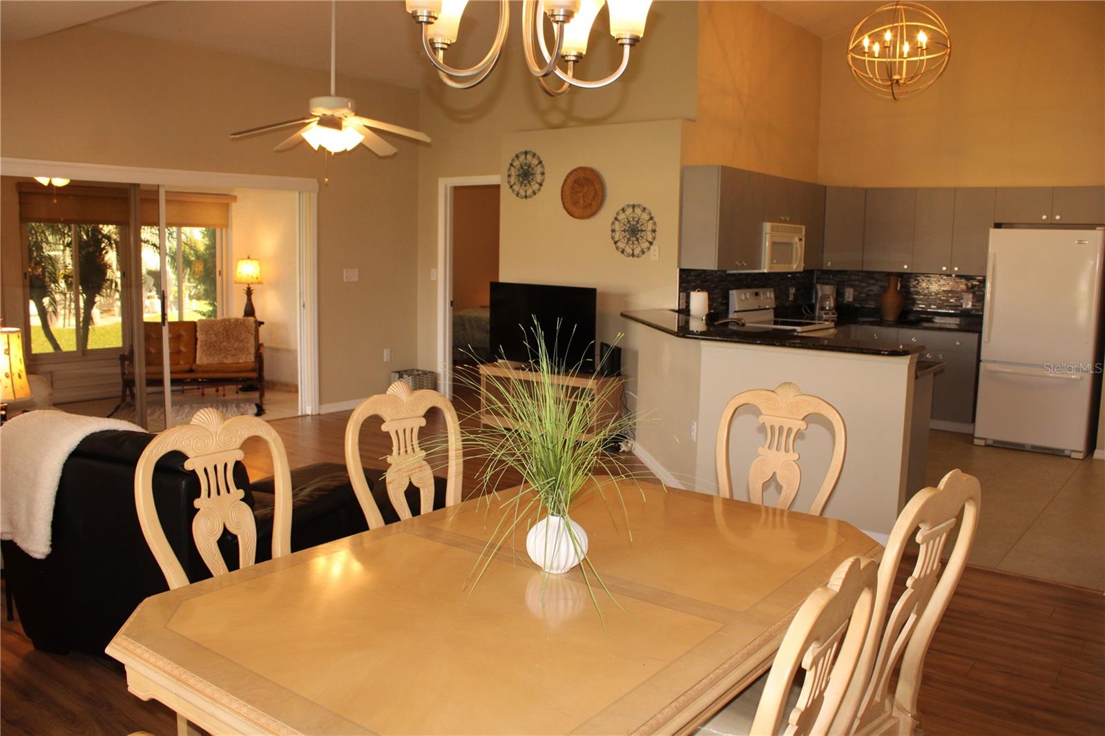 3115 Live Oak Ln #30 Property Photo 6