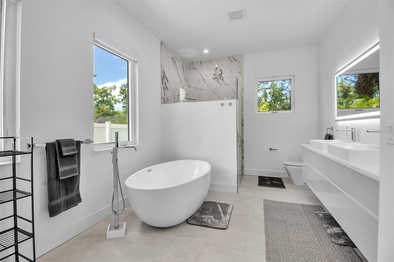 2231 Wood St Property Photo 16
