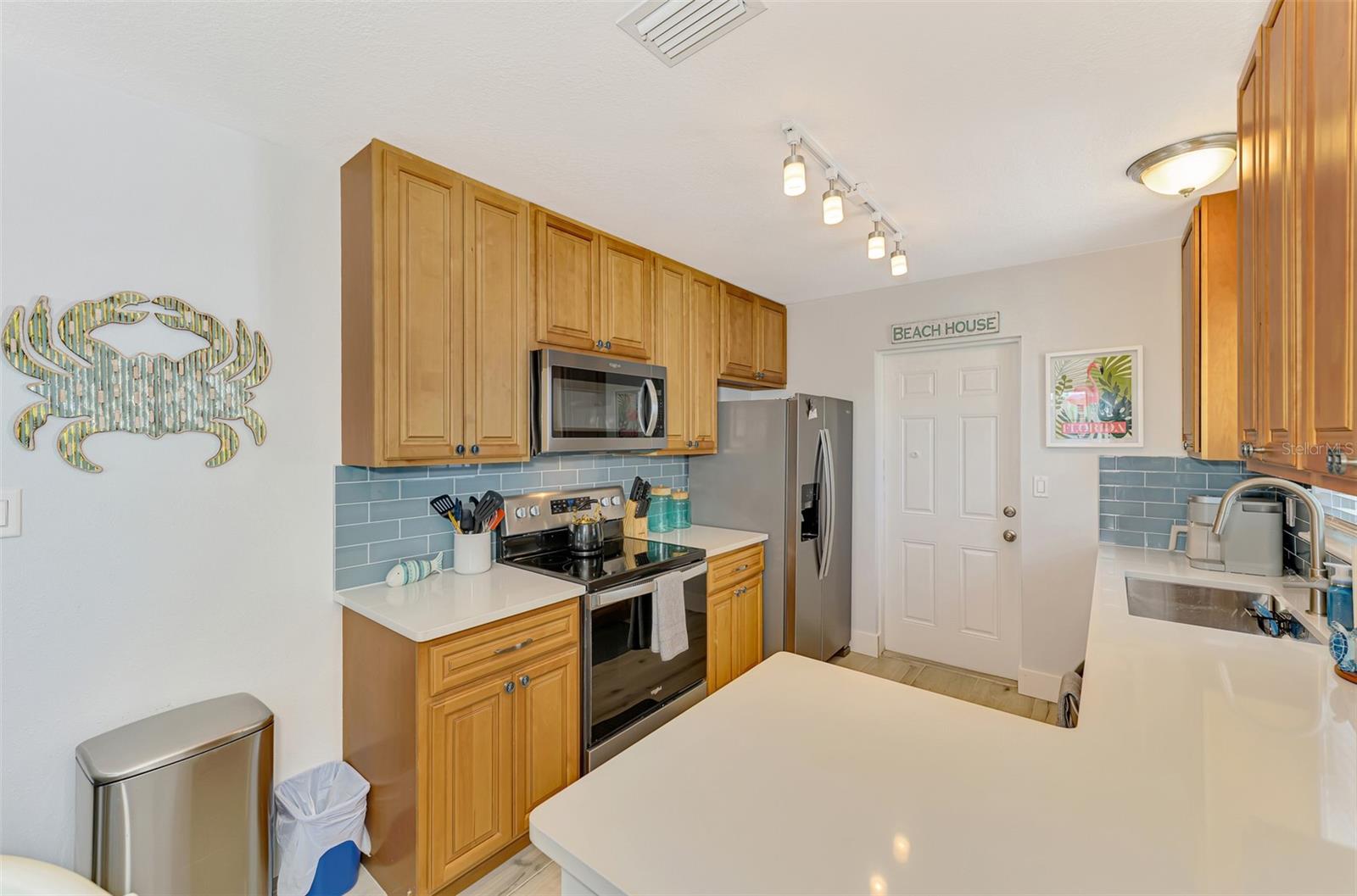 1137 N Moonmist Ct #l-7 Property Photo 11