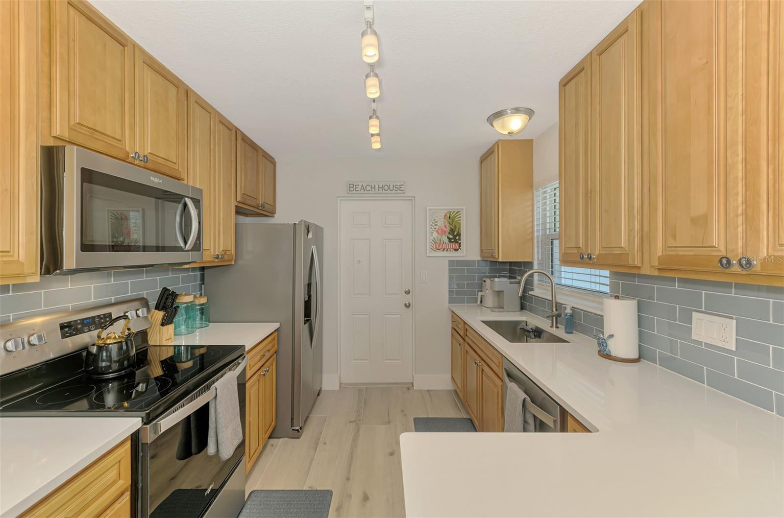 1137 N Moonmist Ct #l-7 Property Photo 12