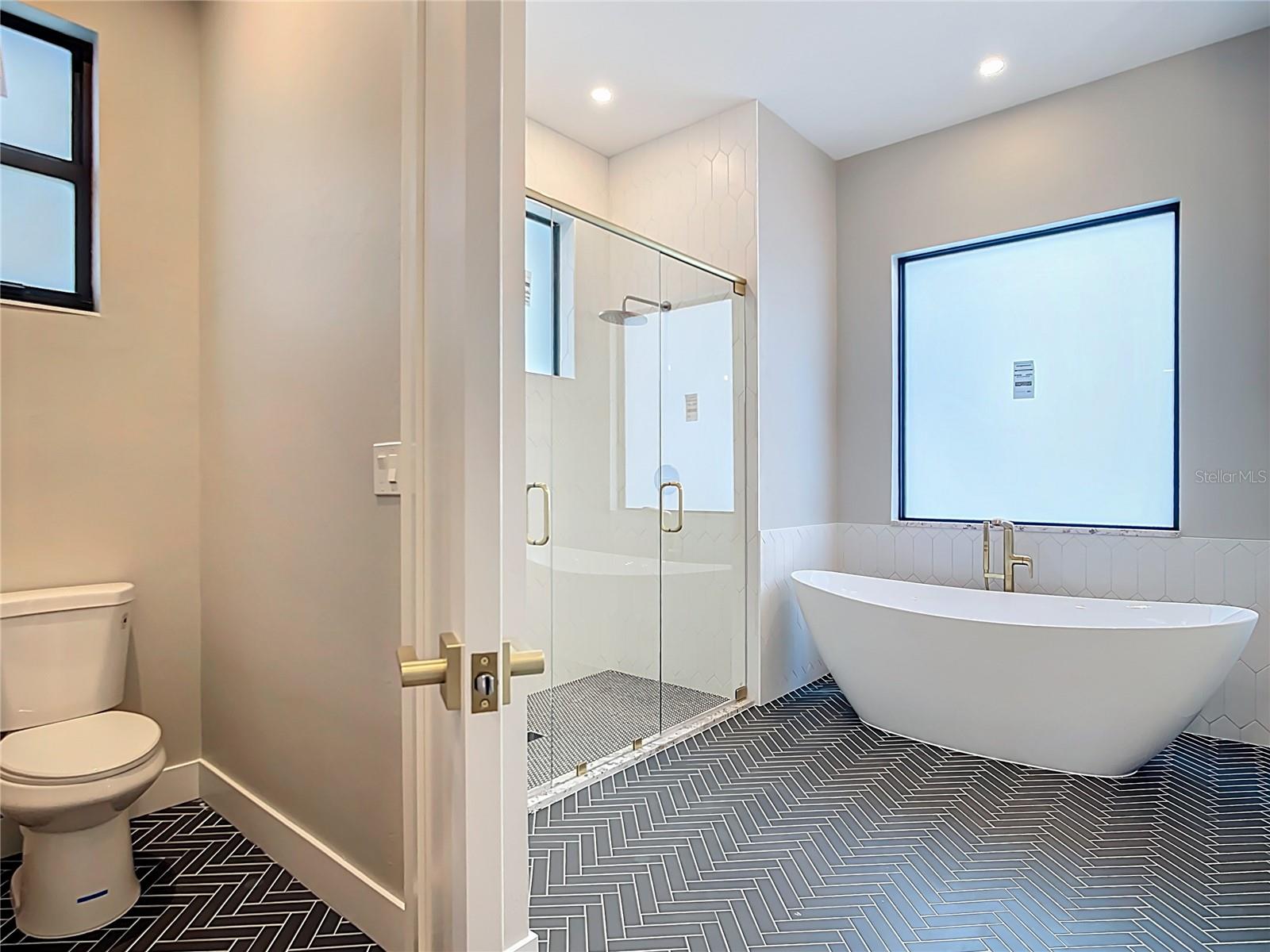7152 Bougainvillea St Property Photo 3