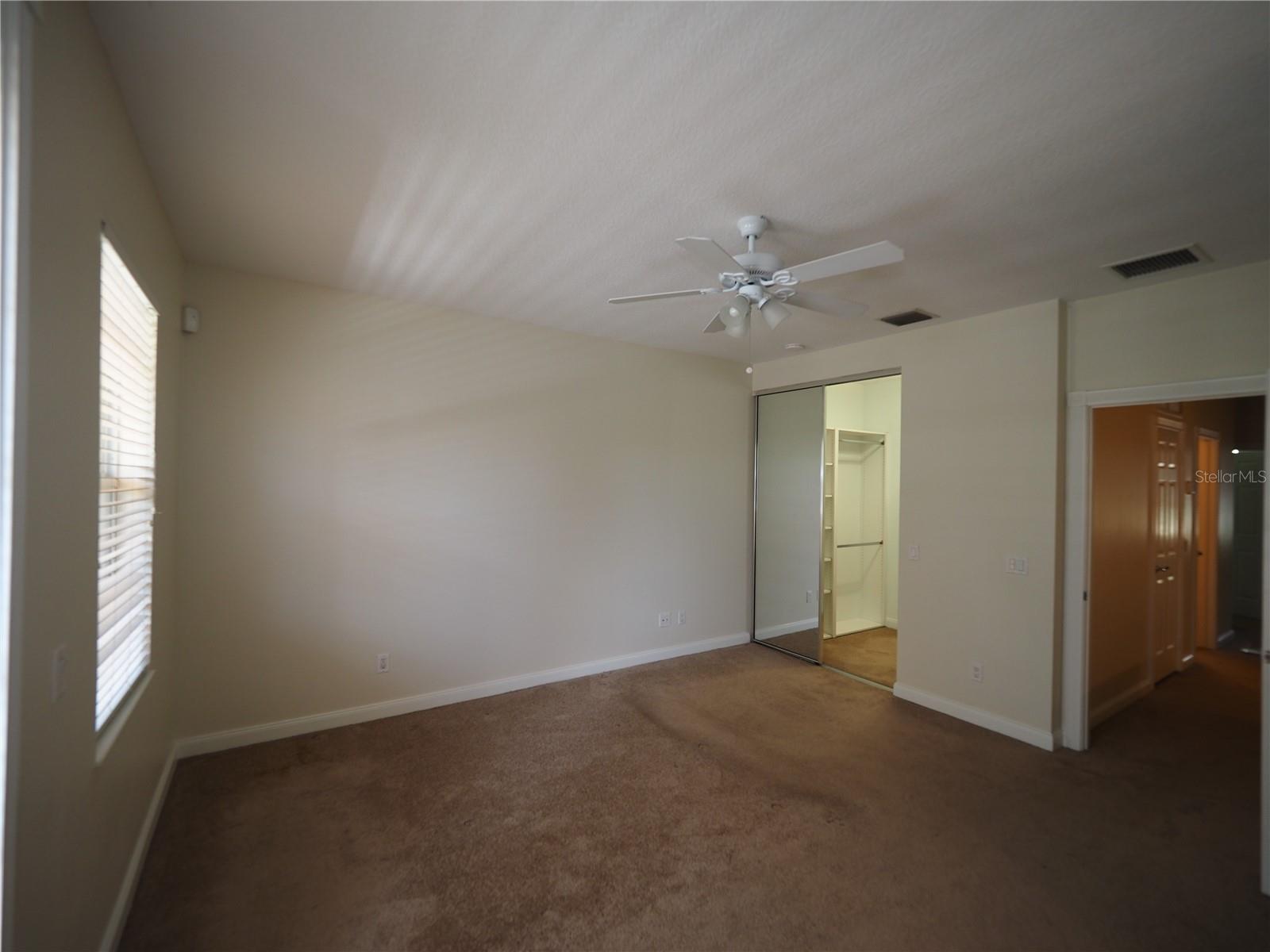 1533 Napoli Dr E Property Photo 14