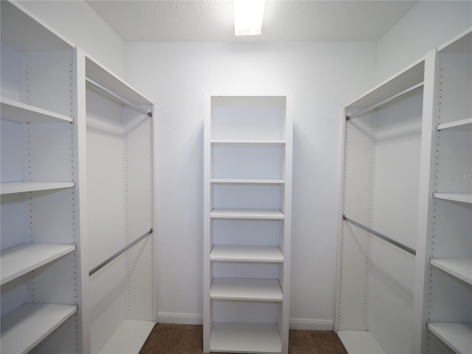 1533 Napoli Dr E Property Photo 16