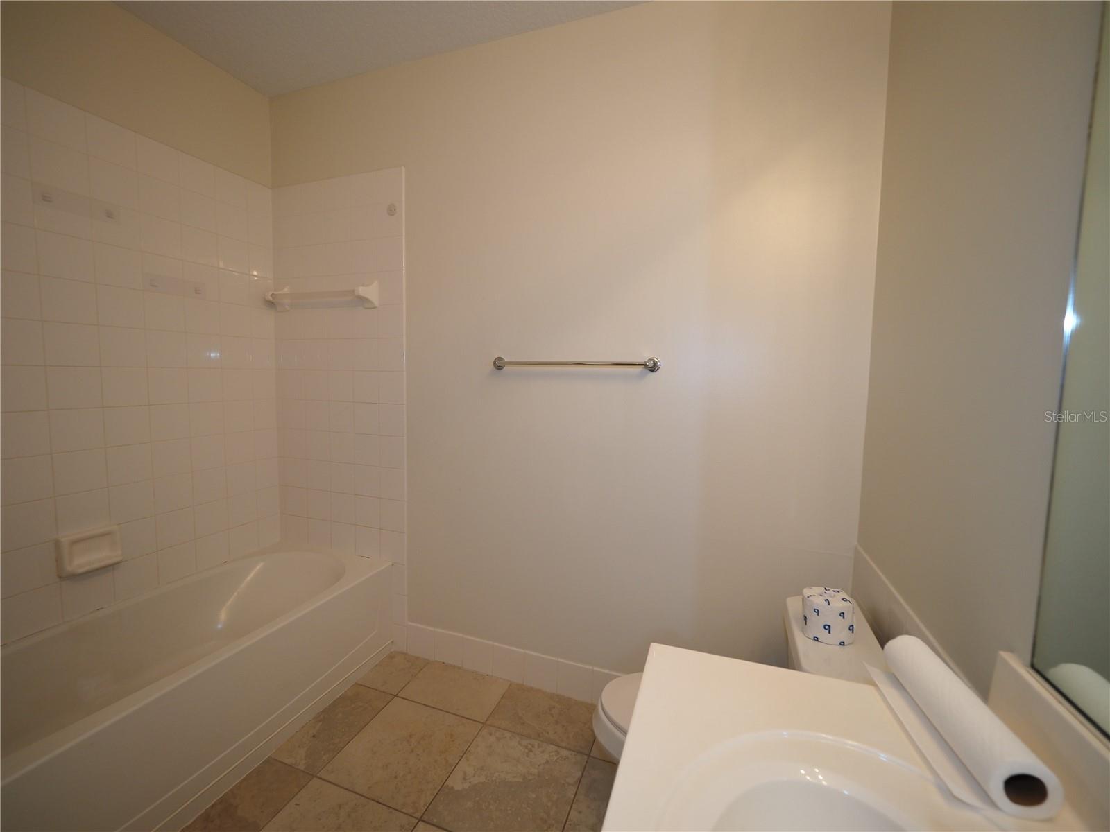 1533 Napoli Dr E Property Photo 23