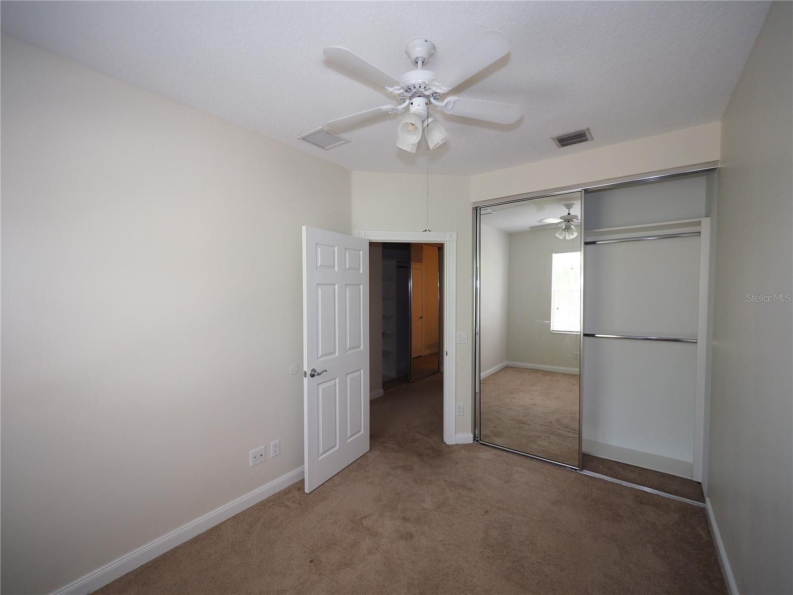 1533 Napoli Dr E Property Photo 25