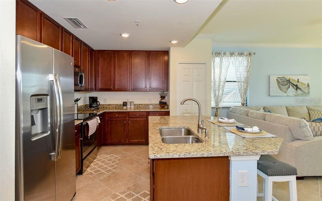 16904 Vardon Terrace #201 Property Photo 12