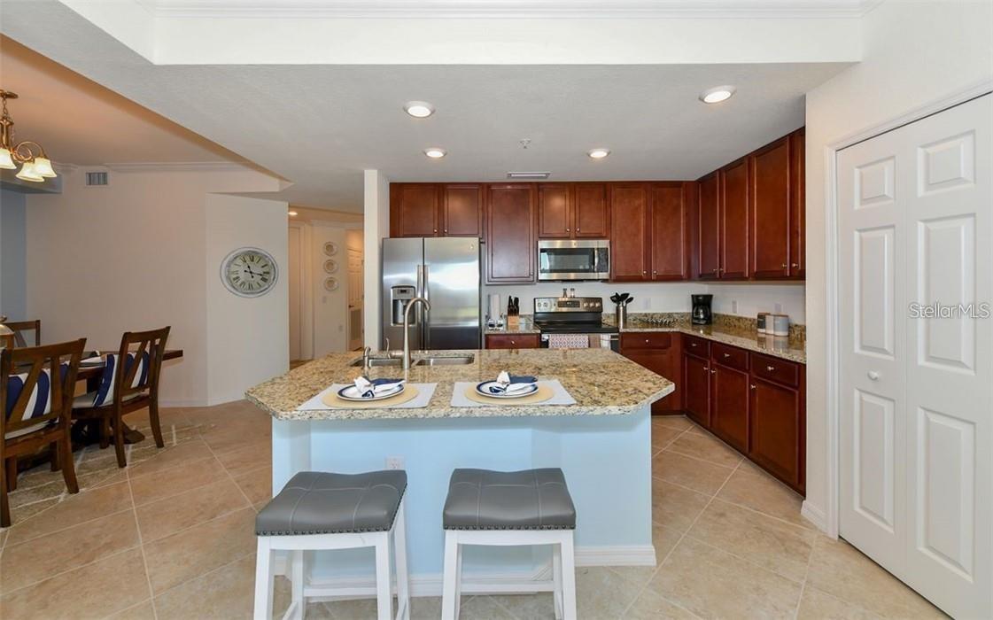16904 Vardon Terrace #201 Property Photo 13