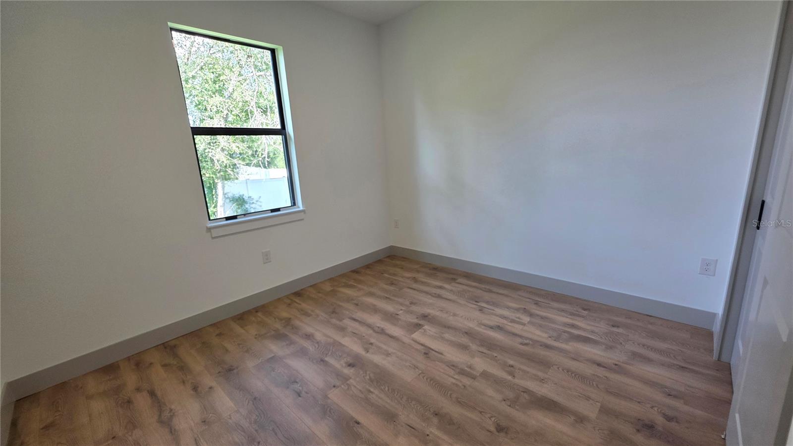 4802 Sunburst Ave Property Photo 16