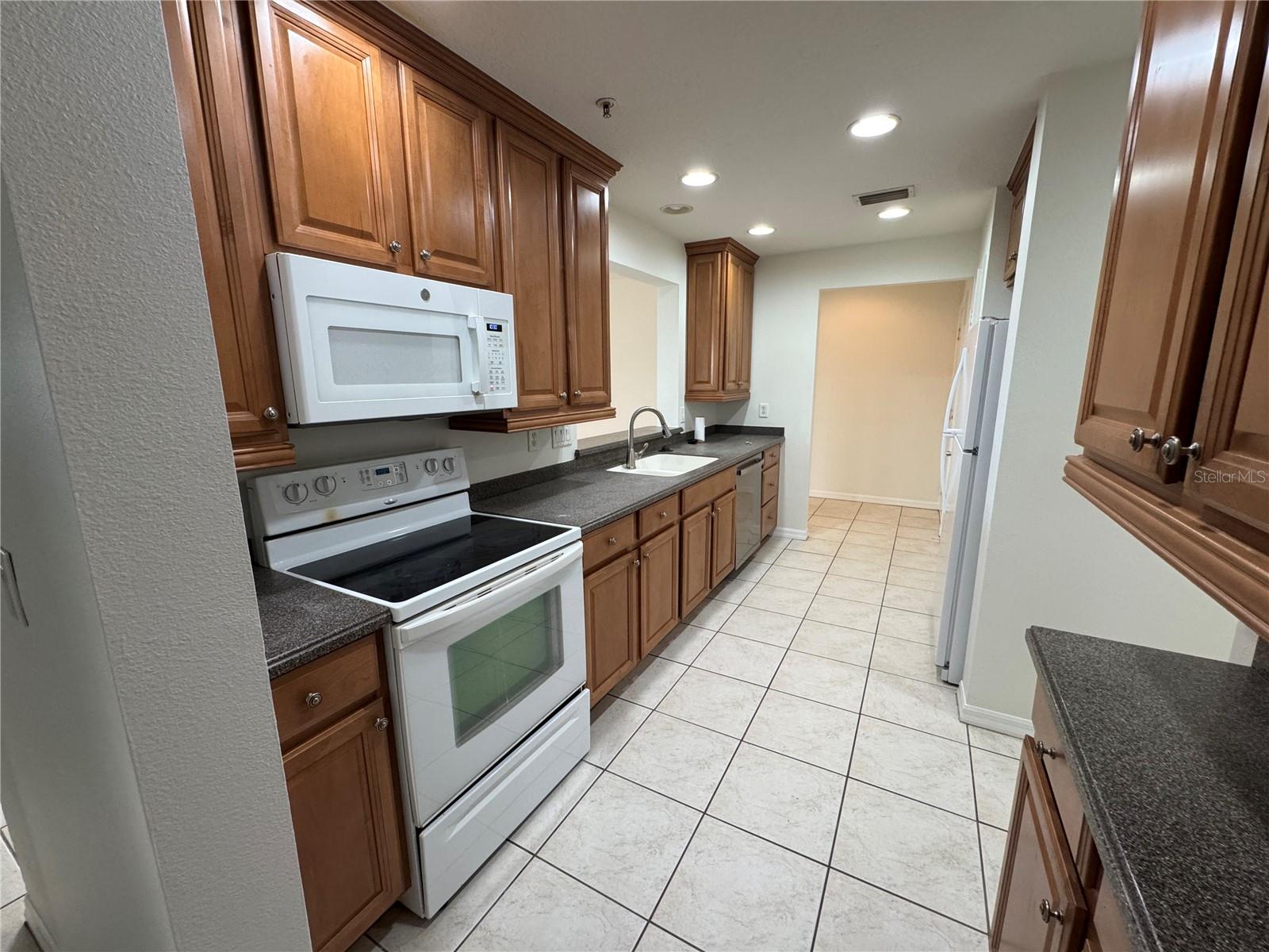 4037 Overture Cir #4037 Property Photo 7