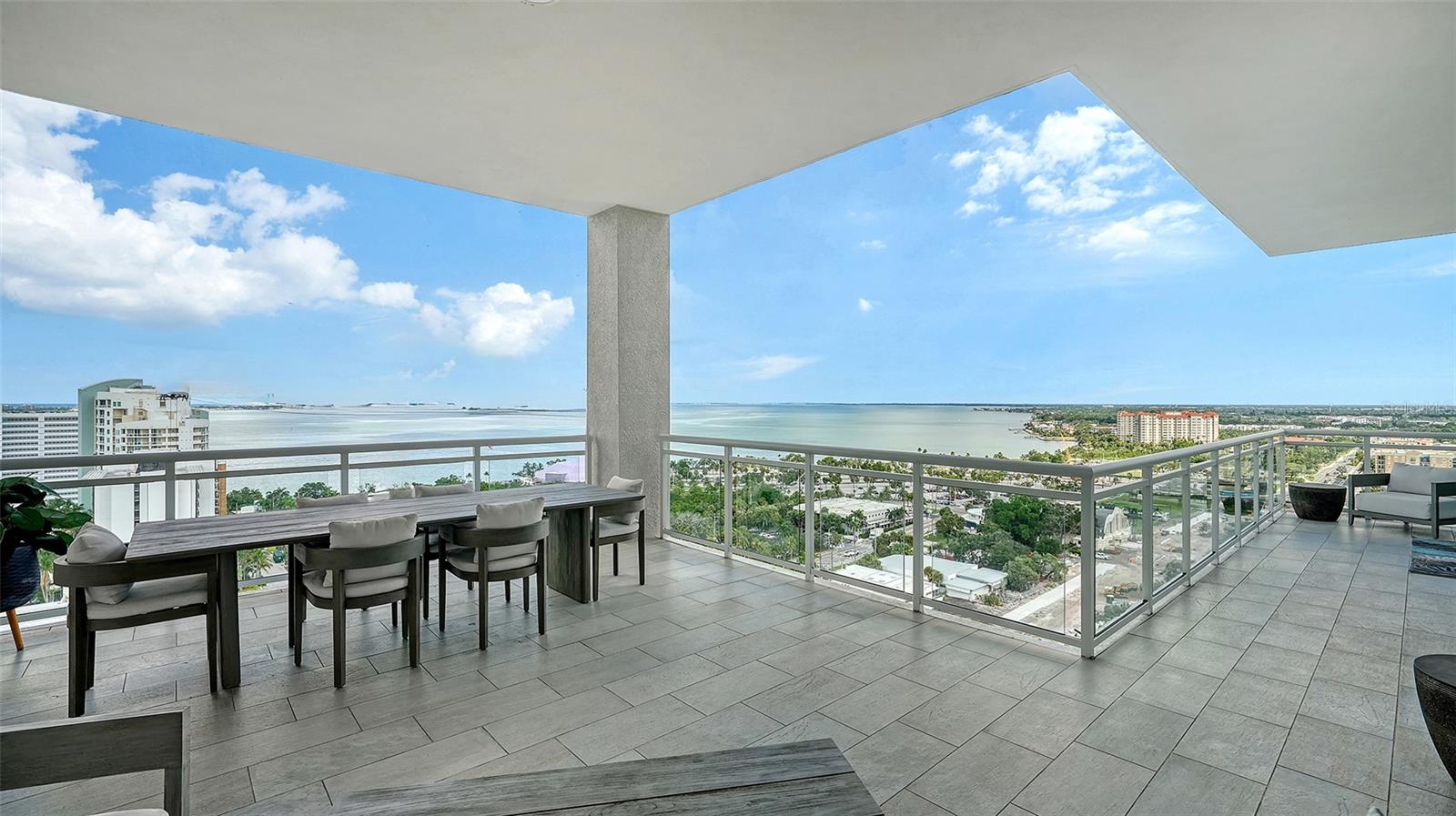 540 N Tamiami Trl #1702 Property Photo 30