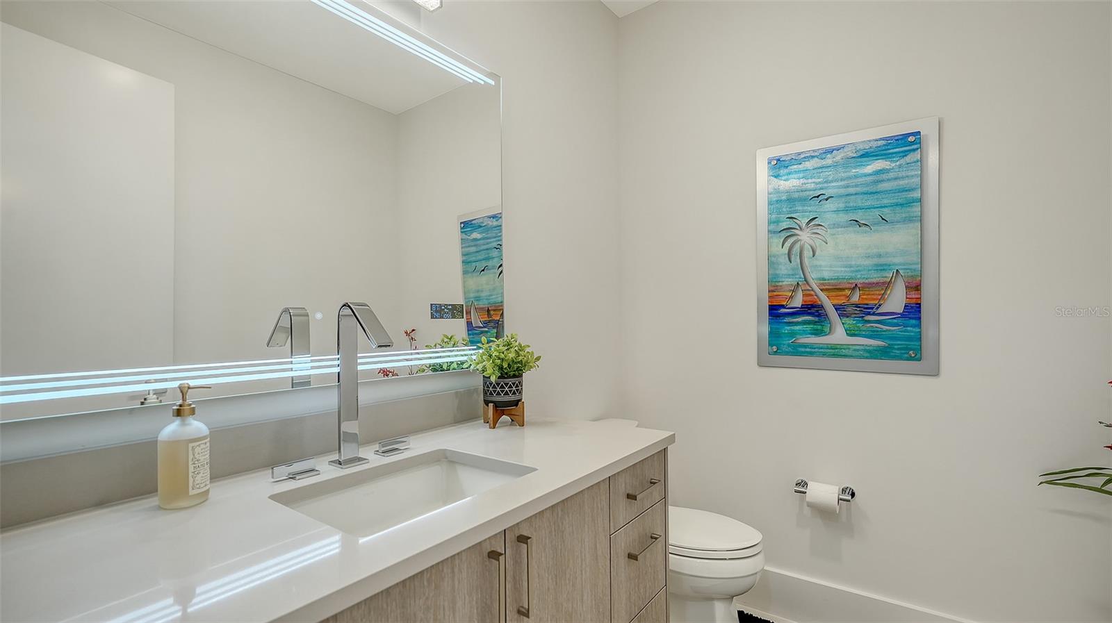 540 N Tamiami Trl #1702 Property Photo 51