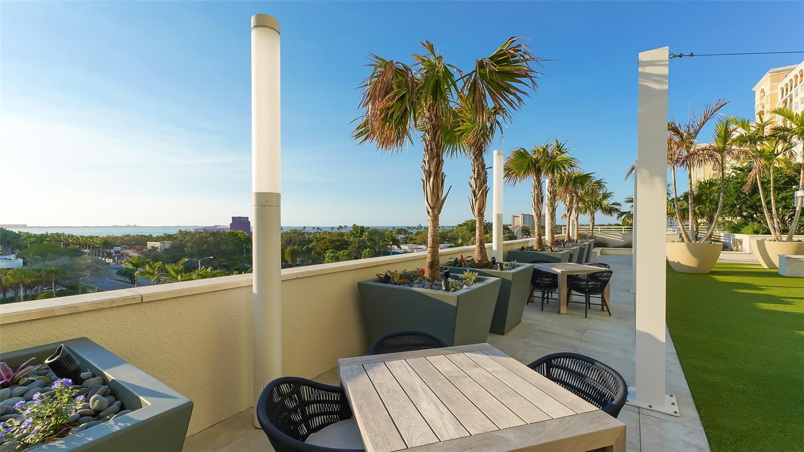 540 N Tamiami Trl #1702 Property Photo 68