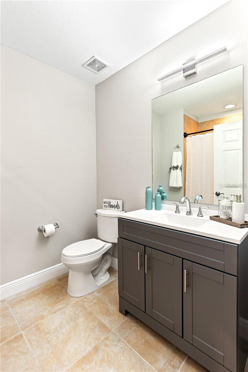 1121 Riverscape St Property Photo 29