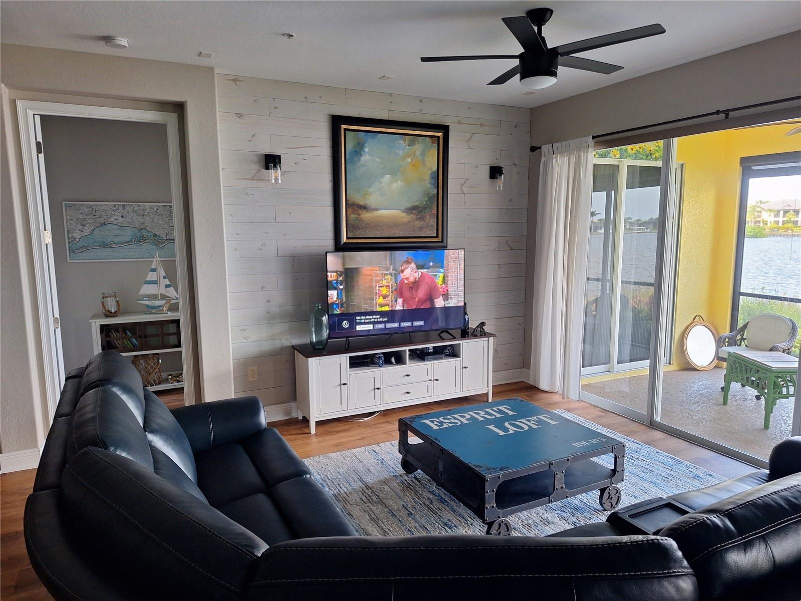 1121 Riverscape St Property Photo 51